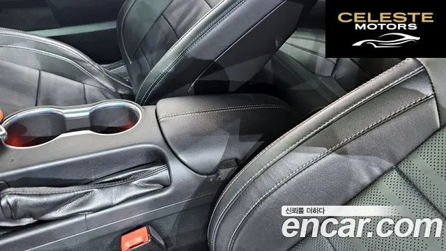 FORD Coupé 2023 — photo 28 sur 36