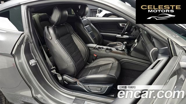 FORD Coupé 2020 — photo 16 sur 30