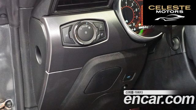 FORD Coupé 2020 — photo 24 sur 30