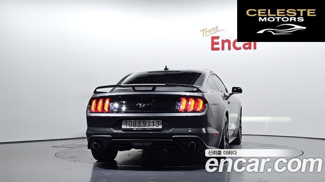 FORD Coupé 2020 — photo 4 sur 30