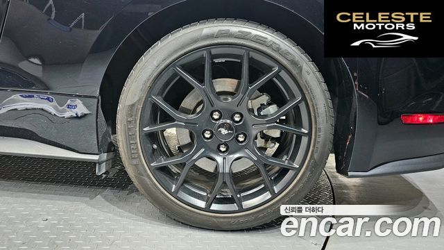 FORD Coupé 2023 — photo 7 sur 36