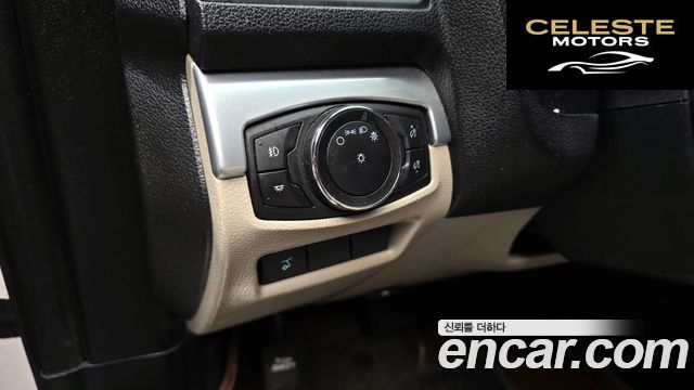 FORD 2.3 Limited 4WD 2018 — photo 22 sur 38