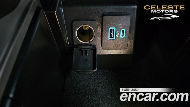 FORD 62.3 Limited 4WD 2022 — photo 32 sur 34