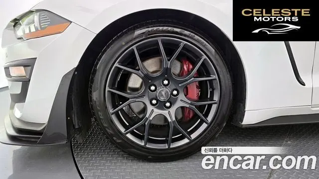 FORD Cabriolet 2021 — photo 5 sur 34