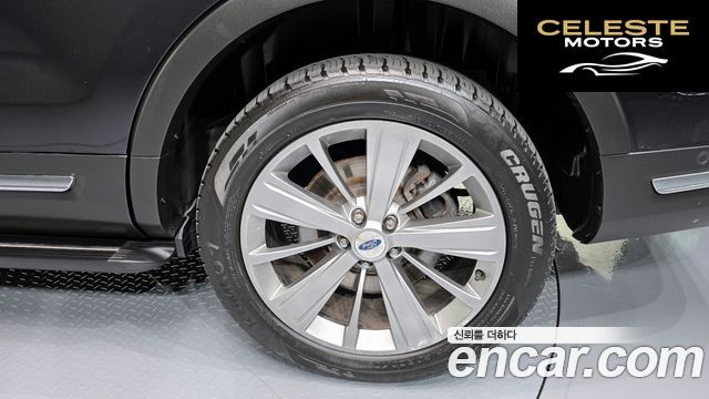 FORD 2.3 Limited 4WD 2019 — photo 7 sur 36