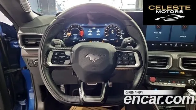 FORD 72.3 Premium Coupé 2025 — photo 16 sur 18