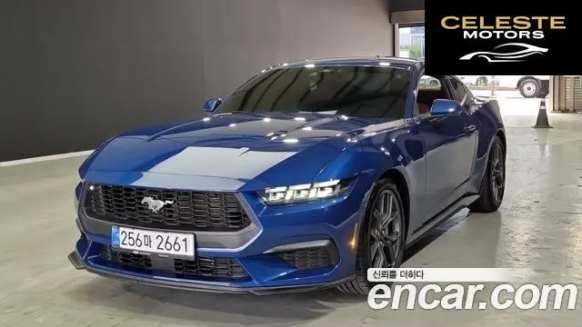 FORD 72.3 Premium Coupé 2025 — photo 2 sur 18