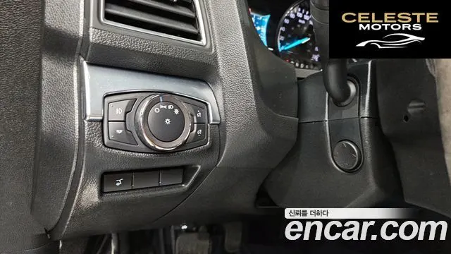 FORD 2.3 Limited 4WD 2019 — photo 22 sur 33