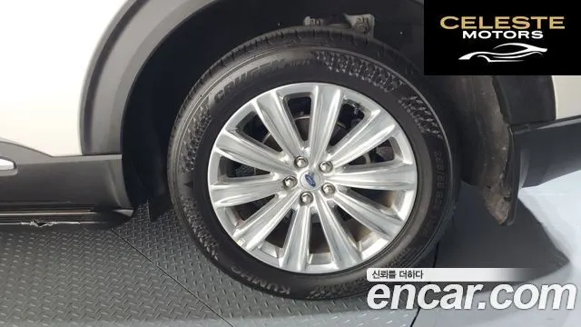 FORD 62.3 Limited 4WD 2020 — photo 7 sur 35