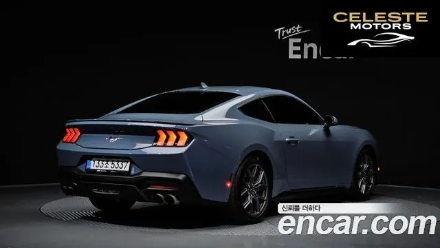 FORD 72.3 Premium Coupé 2025 — photo 2 sur 36