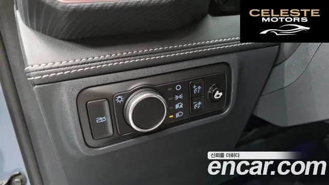 FORD 72.3 Premium Coupé 2025 — photo 22 sur 36