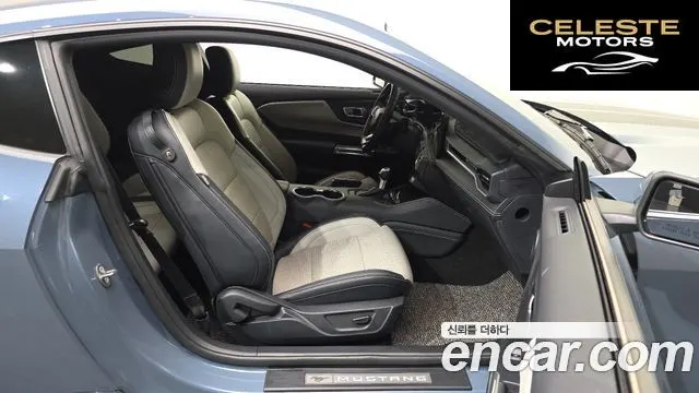 FORD 72.3 Premium Coupé 2024 — photo 16 sur 36