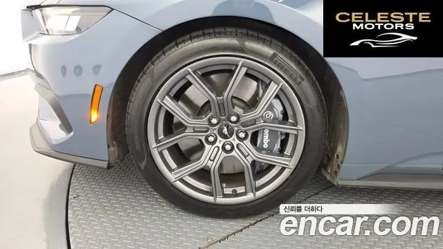 FORD 72.3 Premium Coupé 2024 — photo 4 sur 36
