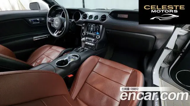 FORD Coupé 2017 — photo 10 sur 31
