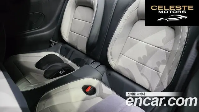 FORD 72.3 Premium Coupé 2025 — photo 18 sur 36