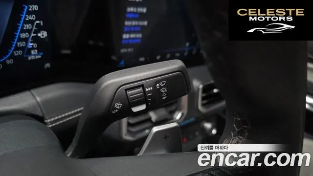 FORD 72.3 Premium Coupé 2025 — photo 23 sur 36