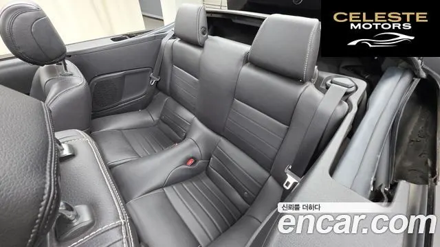 FORD Cabriolet 2012 — photo 12 sur 20