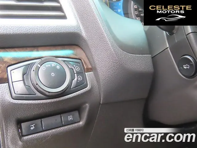 FORD 3.5 Limited 4WD 2011 — photo 14 sur 26