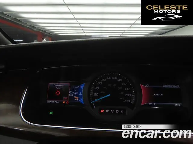 FORD 2.0 Limited 2016 — photo 9 sur 26