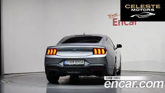 FORD 72.3 Premium Coupé 2024 — photo 4 sur 20