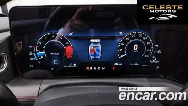 FORD 72.3 Premium Coupé 2024 — photo 8 sur 20