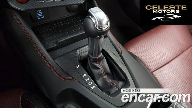 FORD 72.3 Premium Coupé 2024 — photo 9 sur 20