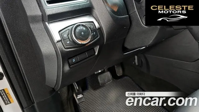 FORD 2.3 Limited 4WD 2018 — photo 23 sur 30