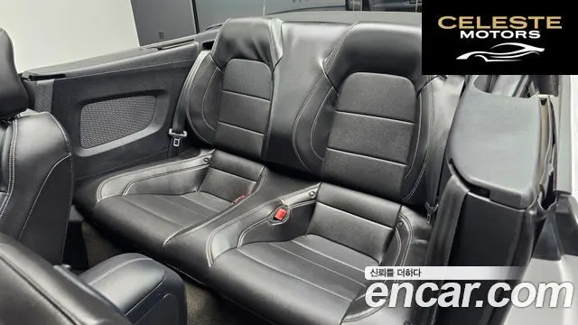 FORD Cabriolet 2018 — photo 12 sur 20