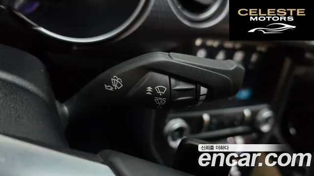FORD Coupé 2019 — photo 17 sur 26