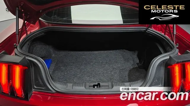 FORD Coupé 2019 — photo 20 sur 26