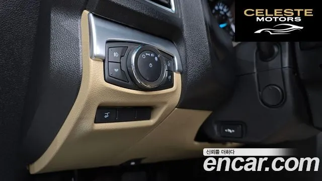 FORD 2.3 Limited 4WD 2017 — photo 16 sur 26