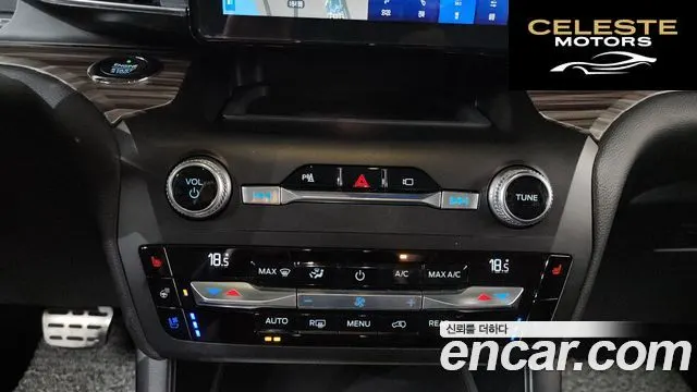 FORD 62.3 Limited 4WD 2020 — photo 18 sur 39
