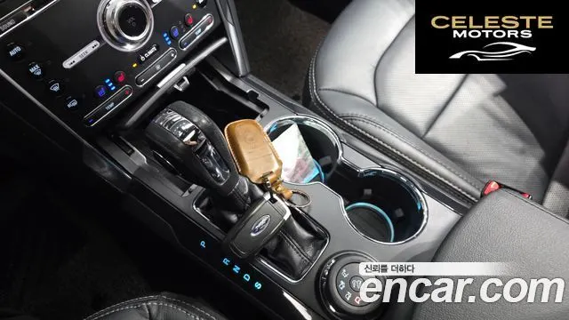 FORD 2.3 Limited 4WD 2018 — photo 12 sur 33