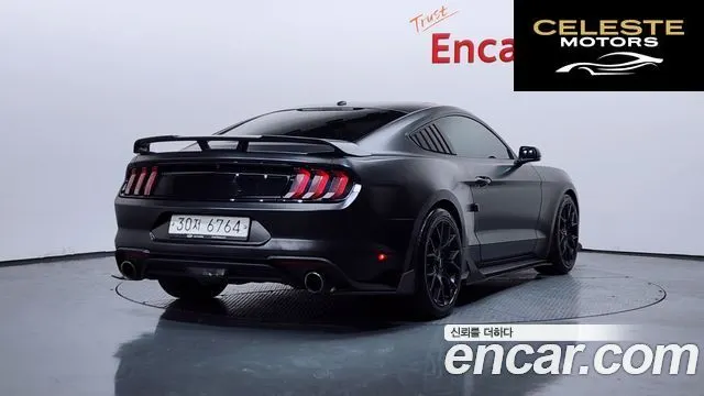 FORD Coupé 2018 — photo 2 sur 34