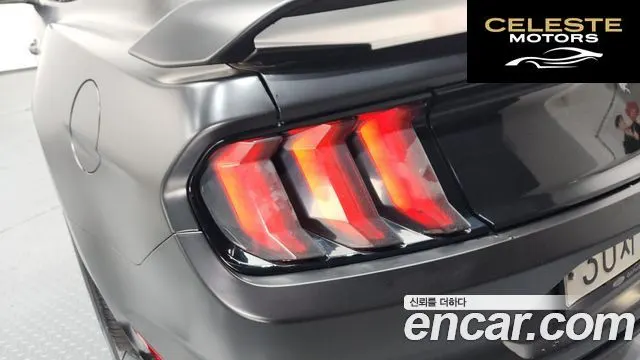 FORD Coupé 2018 — photo 9 sur 34