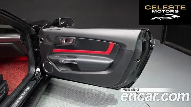 FORD Cabriolet 2019 — photo 15 sur 27