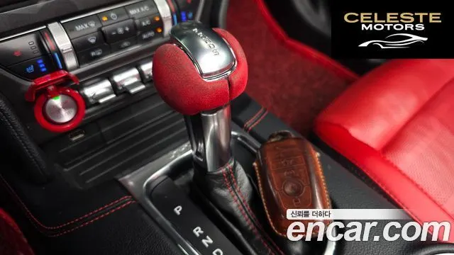 FORD Cabriolet 2019 — photo 12 sur 27