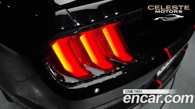 FORD Cabriolet 2019 — photo 9 sur 27
