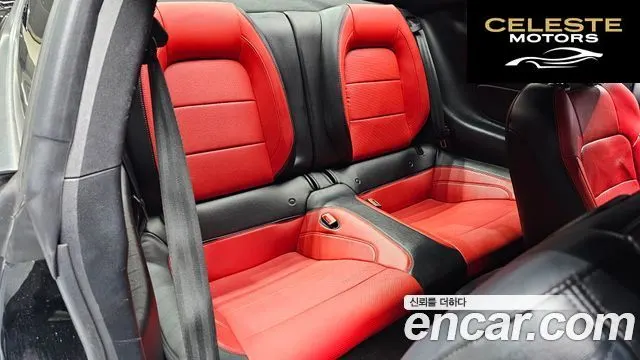 FORD Coupé 2018 — photo 11 sur 20