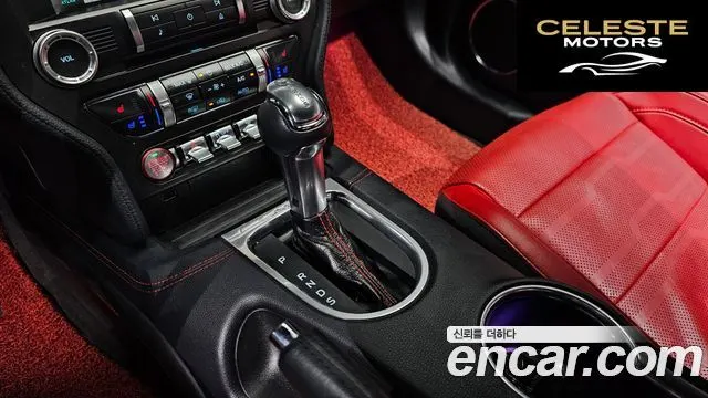 FORD Coupé 2018 — photo 9 sur 20