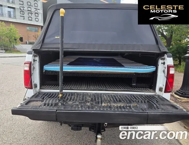 FORD F250 2009 — photo 12 sur 14