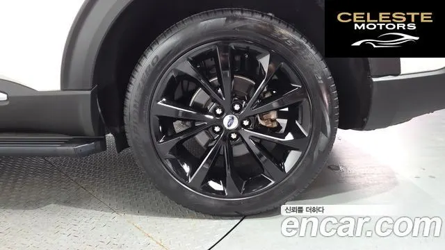 FORD 63.0 4WD 2022 — photo 7 sur 33