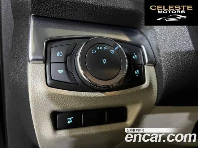 FORD 2.3 Limited 4WD 2019 — photo 17 sur 24
