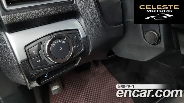 FORD 2.3 Limited 4WD 2018 — photo 29 sur 33