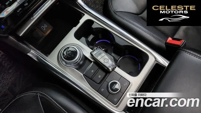 FORD 62.3 Limited 4WD 2021 — photo 12 sur 32