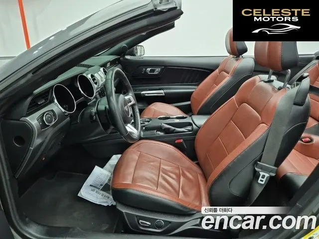 FORD Cabriolet 2017 — photo 11 sur 24