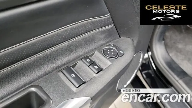FORD Cabriolet 2019 — photo 29 sur 37