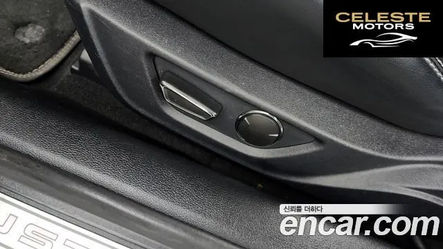 FORD Cabriolet 2019 — photo 30 sur 37