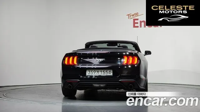 FORD Cabriolet 2019 — photo 34 sur 37