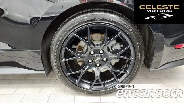 FORD Cabriolet 2019 — photo 7 sur 37